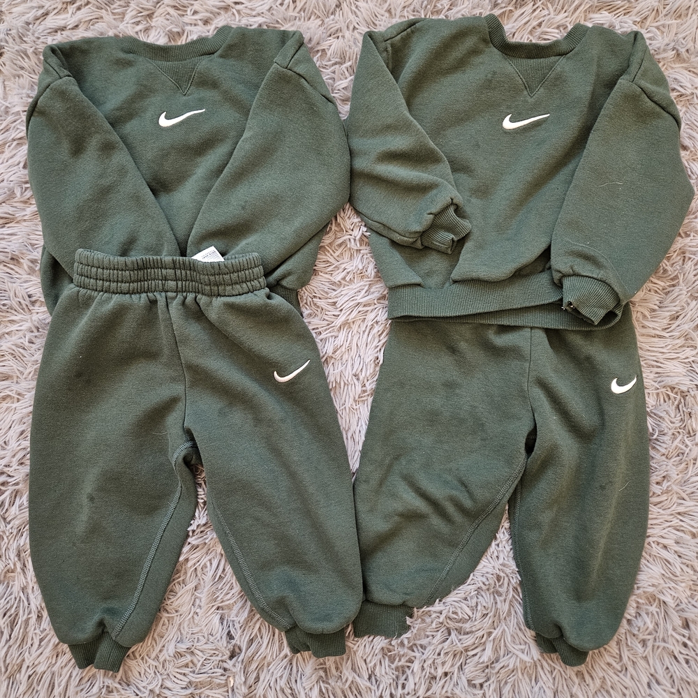 2 Nike Green Sets 2T